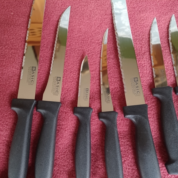 Kitchen knife set, Basic Essentials 12 pc. Set - Picture 3 of 5